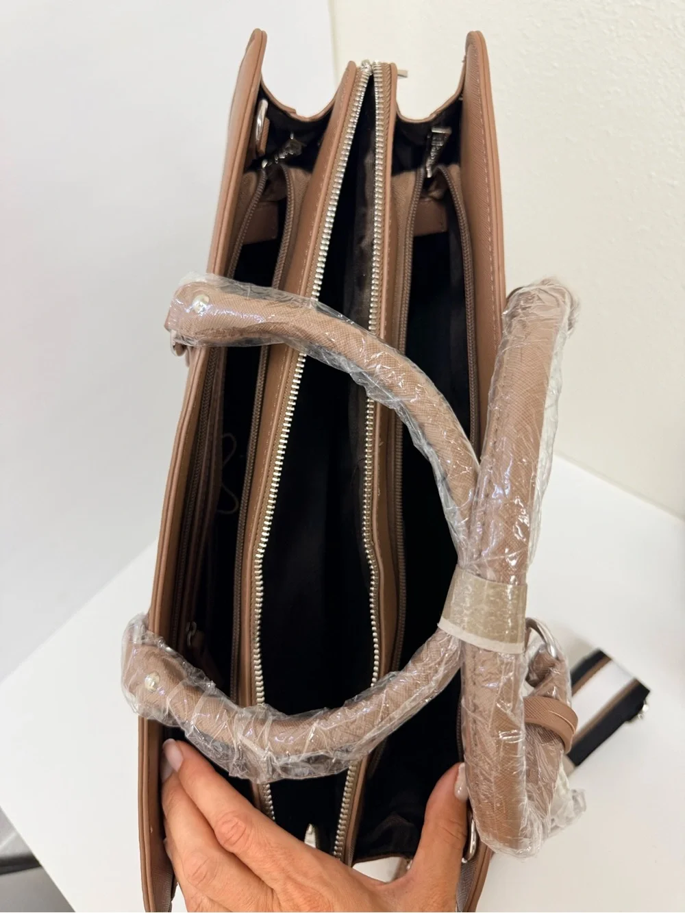 New Large Laptop Tan leather handbag for work with 3 large compartments